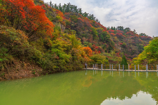 淄博潭溪山秋天风景