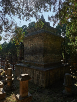 灵岩寺风景区塔林