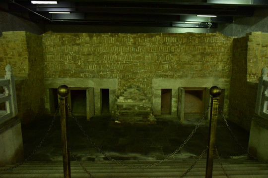 考古墓室