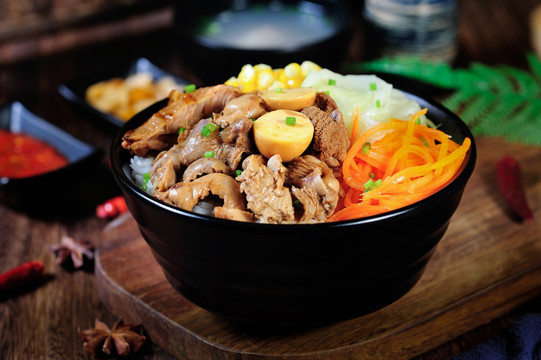 秘制雞雜飯