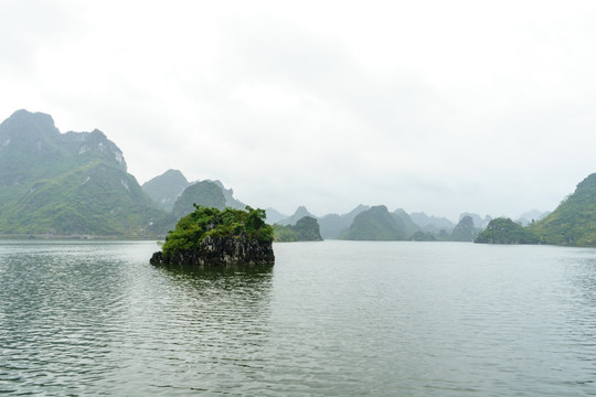 广西南宁上林大龙湖景区风光