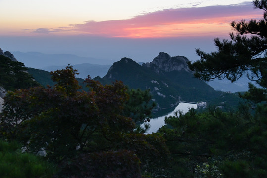 天柱山日出