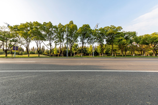 柏油路