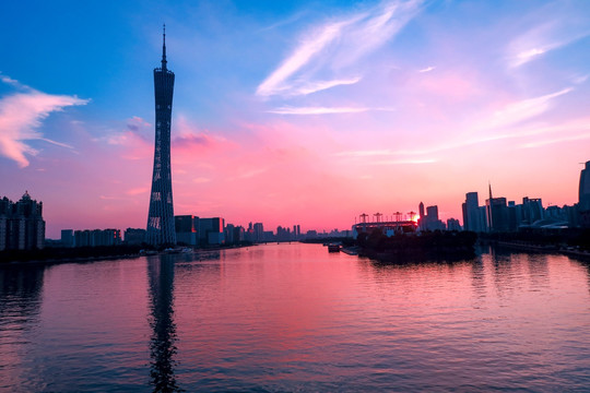 广州塔彩霞夜景