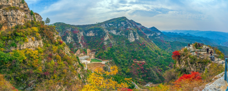 淄博潭溪山风景秋天