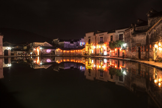 宏村月沼夜景