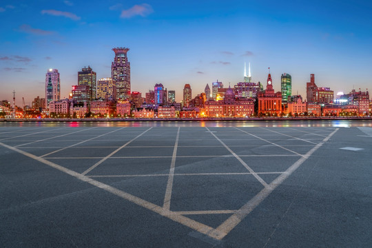 上海摩天大楼夜景和城市天际线