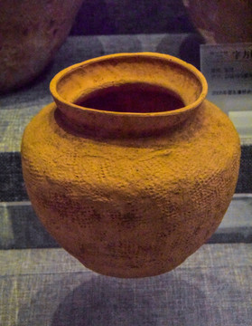 汉代麻布纹红陶罐