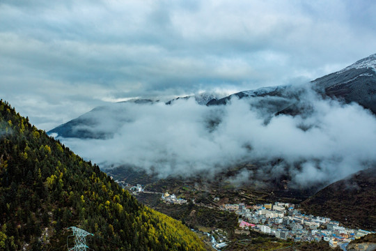 四姑娘山