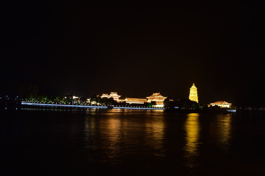 高邮镇国寺夜景