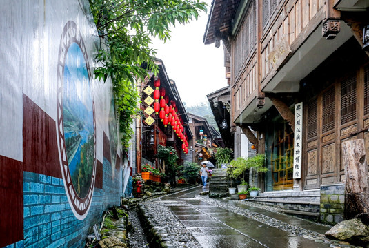 烟雨蒙蒙都江堰