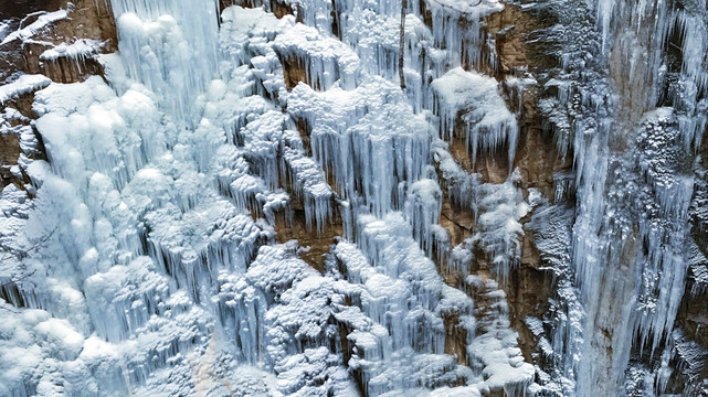 冰峰雪山