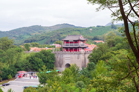 辽宁丹东虎山长城过街楼