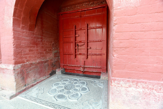 古建红木门