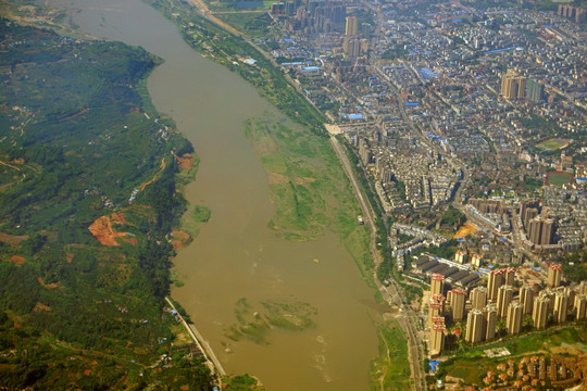 航拍四川彭山及岷江