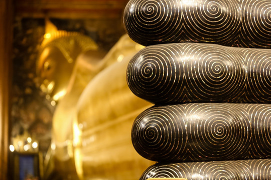 泰国曼谷卧佛寺大佛塑像