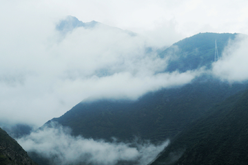 云雾山峰