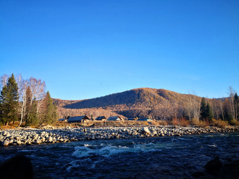 村庄河流