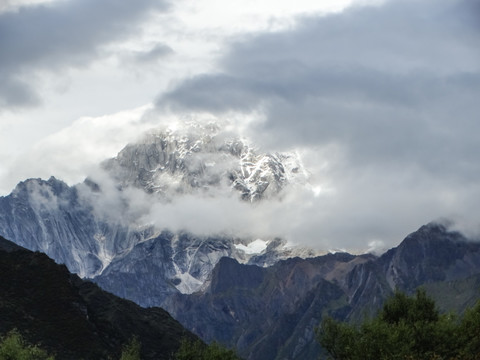 四姑娘山