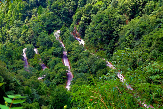 四面山盘山公路