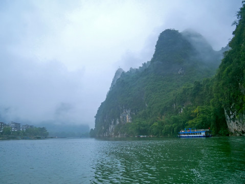 桂林阳朔漓江山水