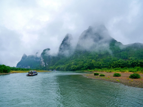 广西桂林阳朔漓江