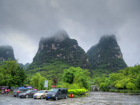 桂林阳朔遇龙河景区停车场