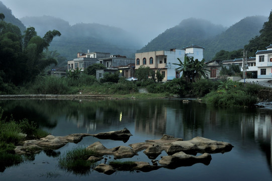 山村的早晨