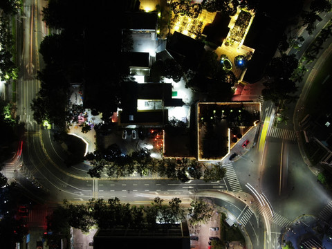 城市路口夜景航拍