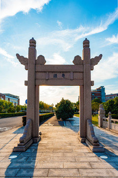 上海交通大学石牌坊