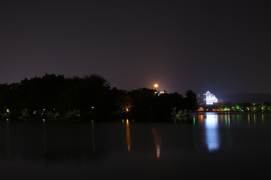 西湖夜景风光