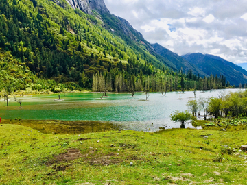 高山湖泊