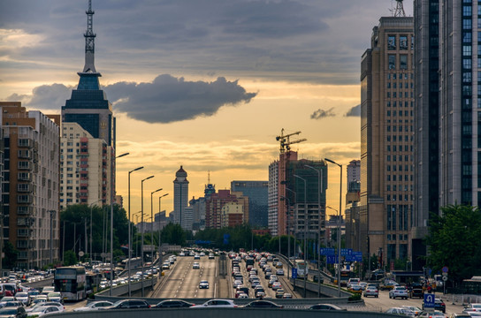 北京黄昏街景