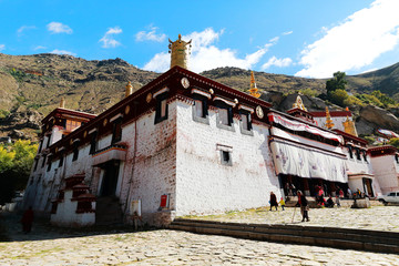 藏传佛教色拉寺风貌