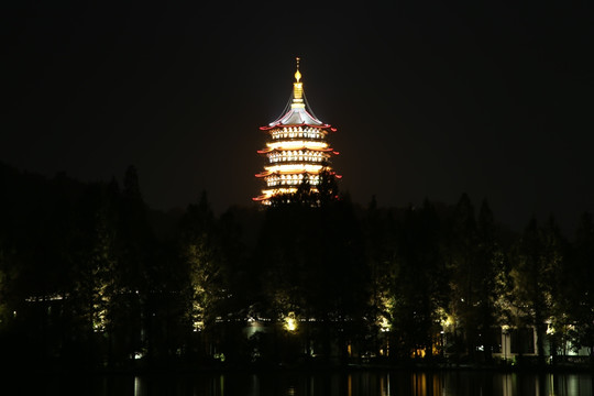 西湖雷峰塔