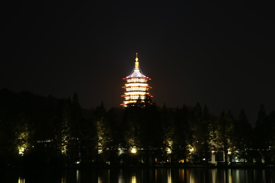 西湖雷峰塔