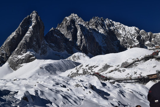 玉龙雪山