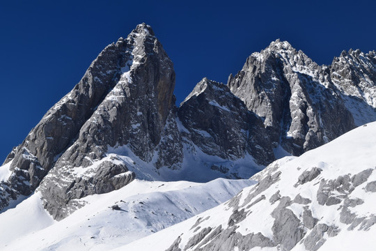 玉龙雪山