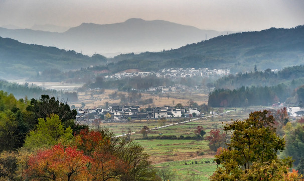 塔川秋色风景