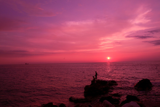 夕阳与大海