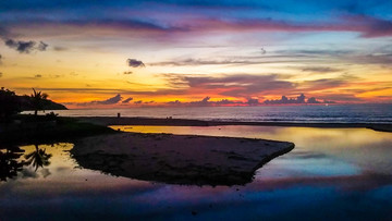 海滩的黄昏