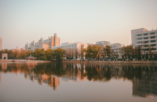 天津大学