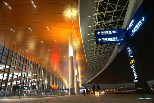 港珠澳大桥珠海公路口岸夜景