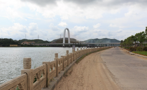 防城港滨海风光针鱼岭大桥