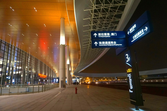 港珠澳大桥珠海公路口岸夜景