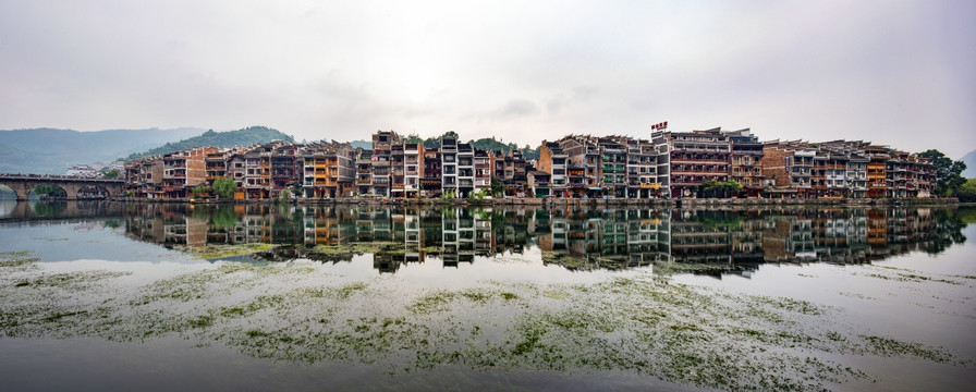 贵州镇远古城全景