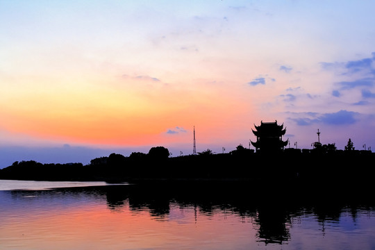 桂花公园夜景剪影