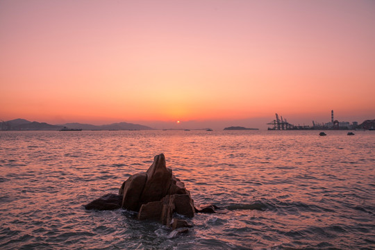 黄昏的厦门港口