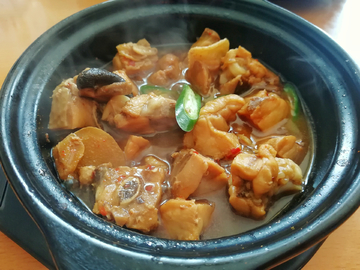 黄焖鸡米饭