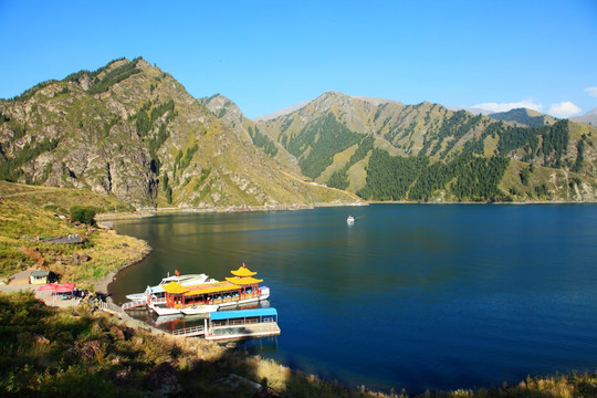 天池山水